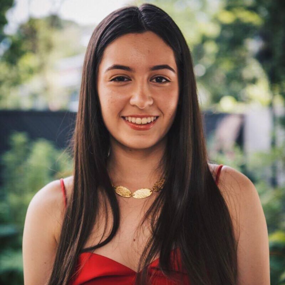 Meet your Posher, Nicole